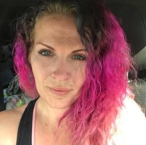 Meet your Posher, Adrienne